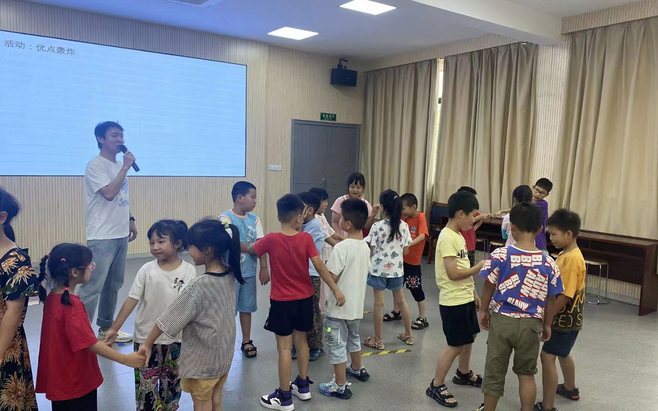 青岛龙观乡中心学校